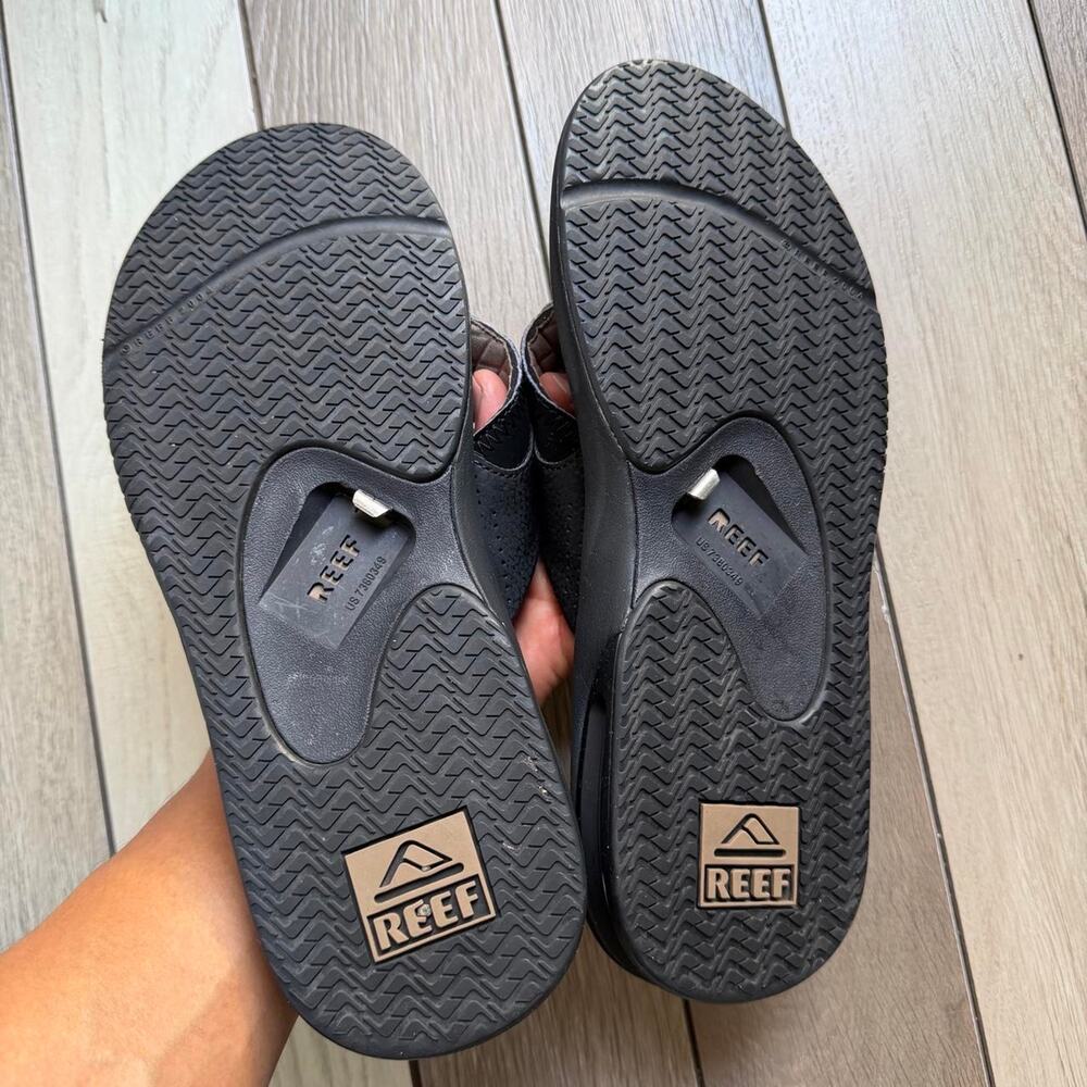 Reef Fanning Flip Flops Black View 5